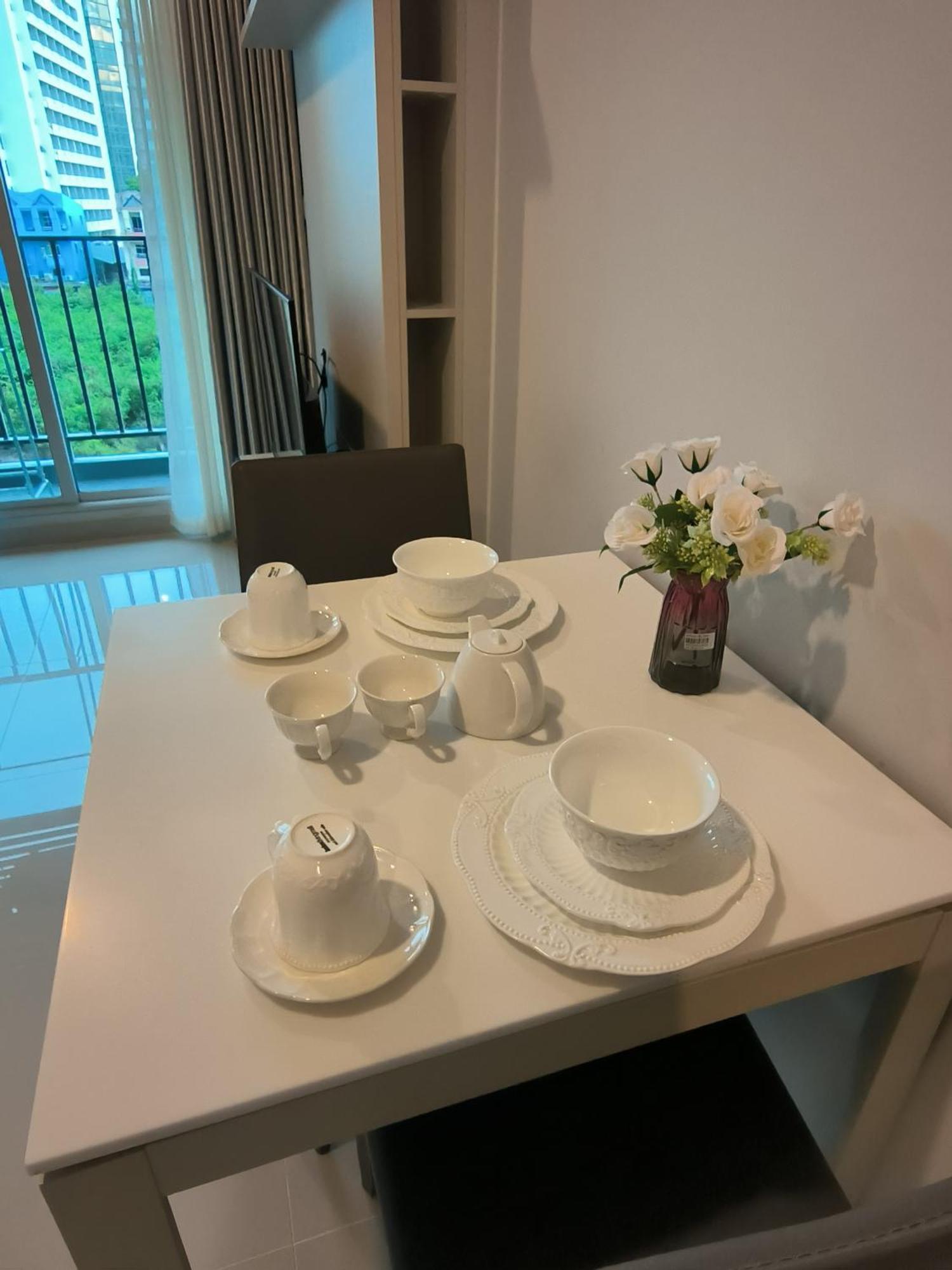 Centric Sea Pattaya Bed & Breakfast Exterior photo